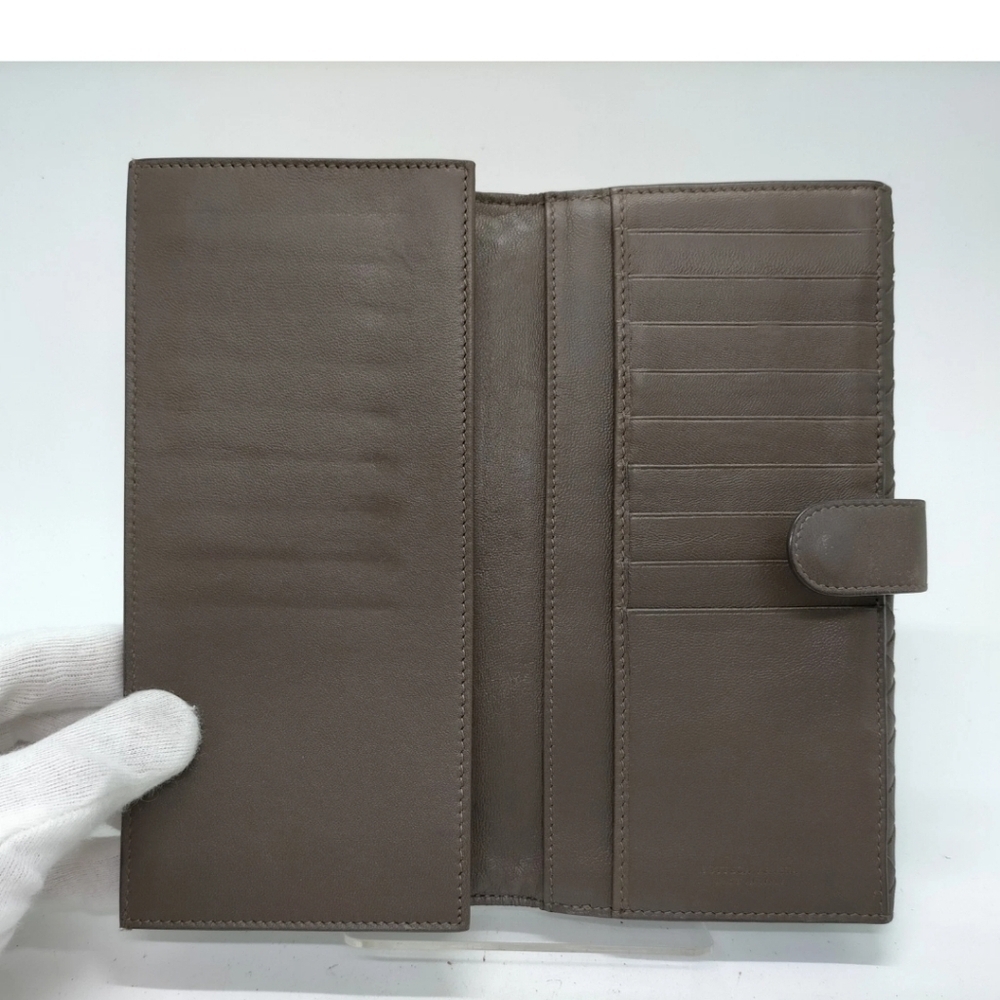 Bottega Veneta Intrecciato Leather Tri Fold Wallet - Picture 6 of 13